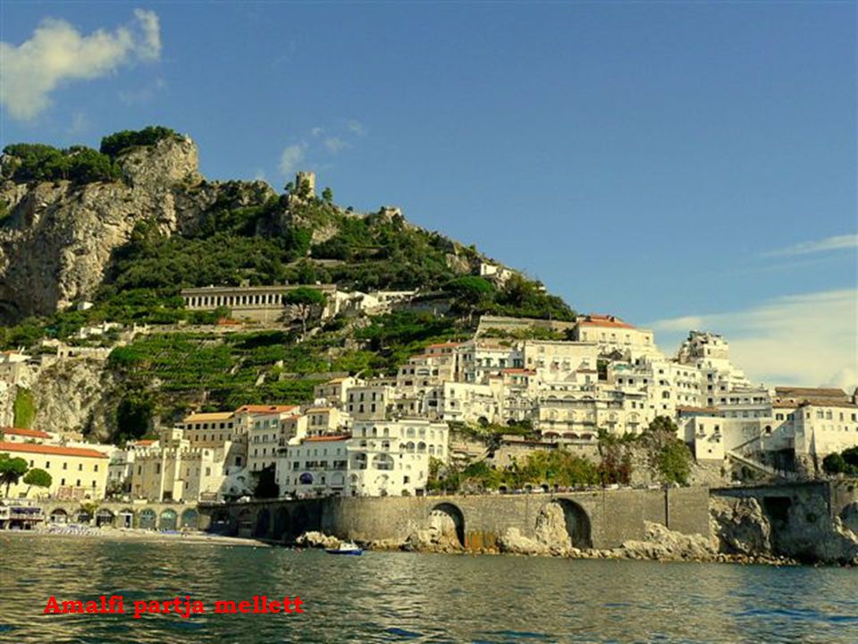 Amalfi partja mellett