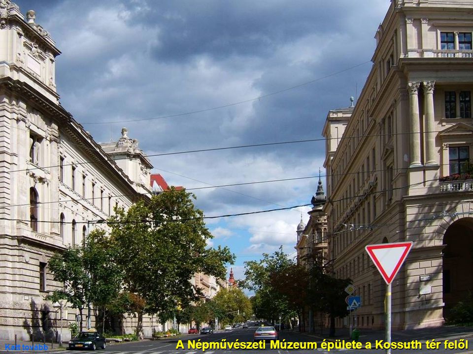 A Népművészeti Múzeum épülete a Kossuth tér felől