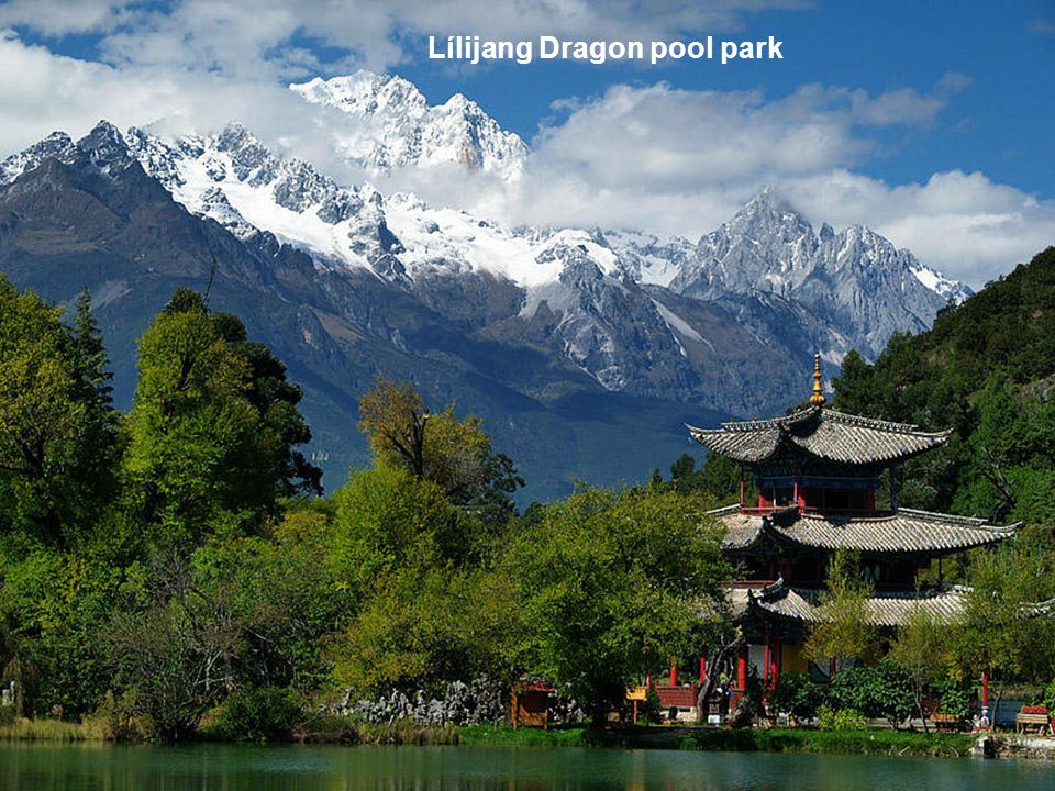 Lílijang Dragon pool park