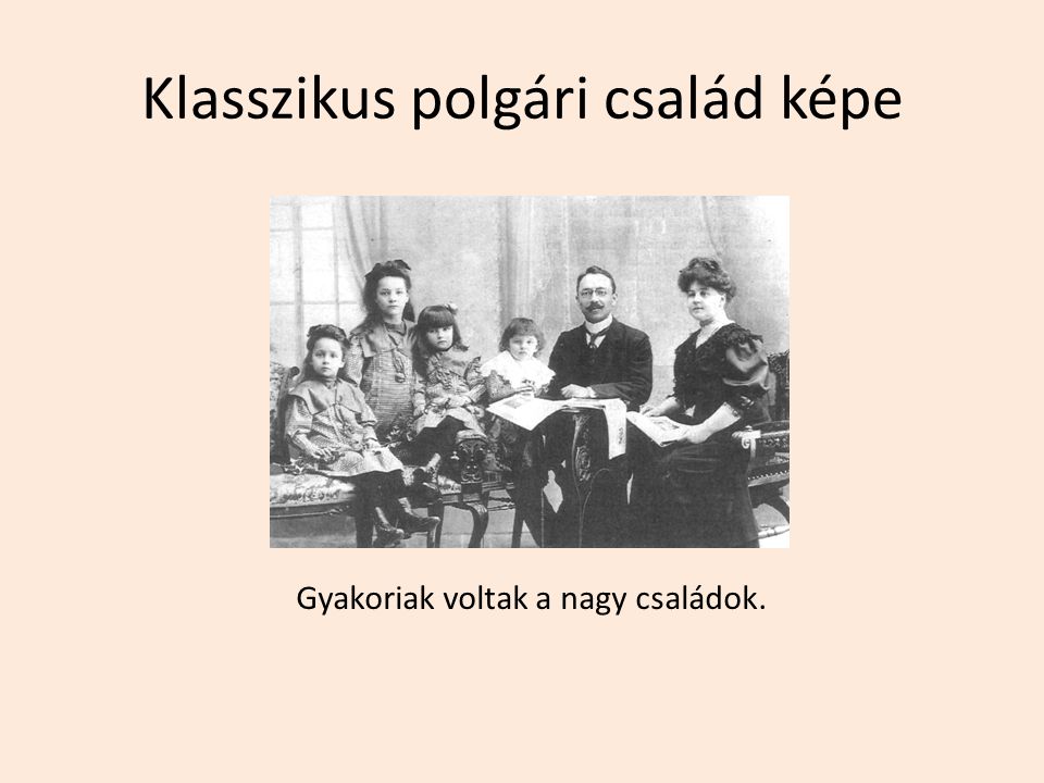 Klasszikus polgári család képe