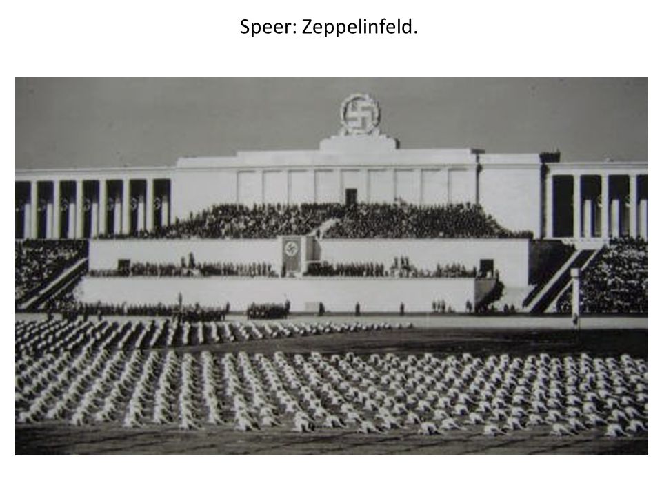 Speer: Zeppelinfeld.