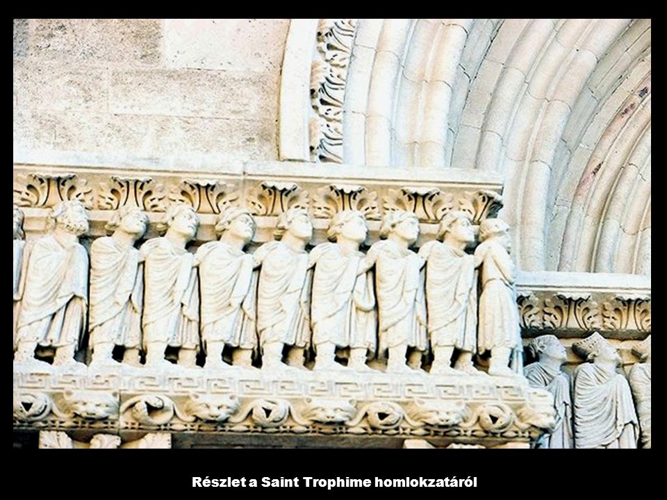 Részlet a Saint Trophime homlokzatáról