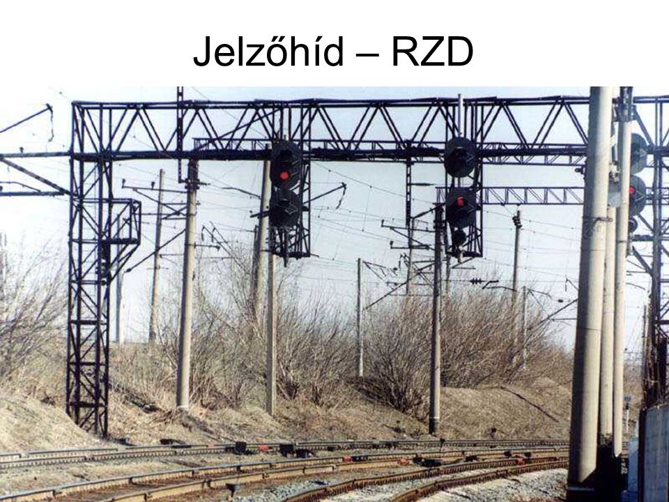 Jelzőhíd – RZD A régi Szovjetunió felbomlása után az utódvasutak általában megtartották a SzZsD jelzésrendszerét. Sőt,a jelzési utasítást is.